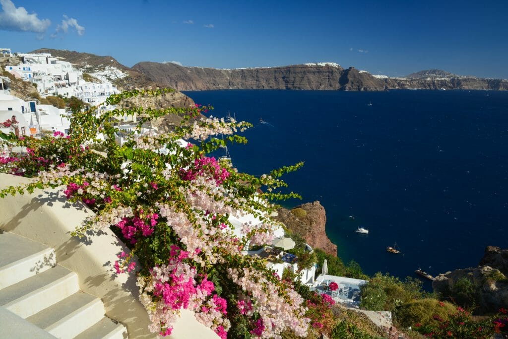 Santorini, Santorini Greece: The Jewel of the Aegean Sea