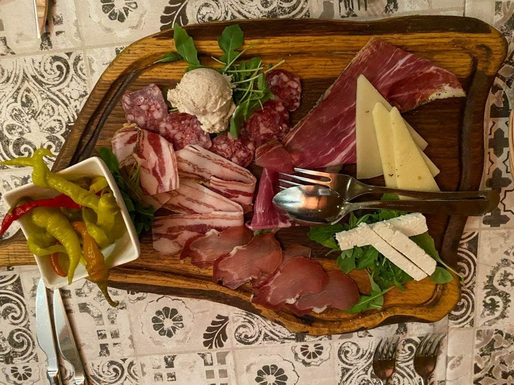 Croatian Cuisine, Croatian Cuisine: A Travelers Culinary Wonder