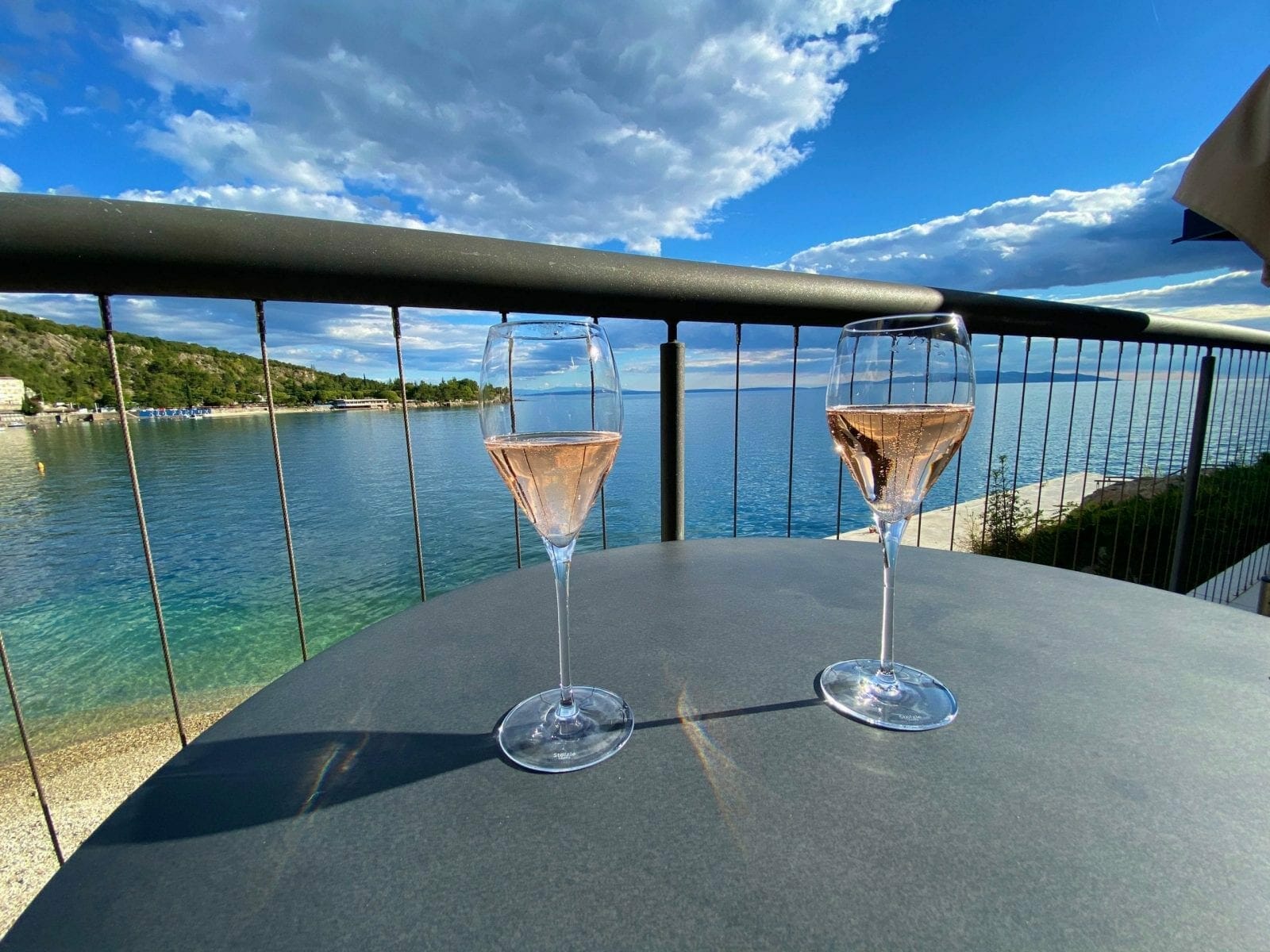 Champagne sips Dining Abroad