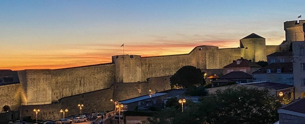 Dubrovnik Wall, Dubrovnik Old Town Walls: Top Attraction You Can’t Miss