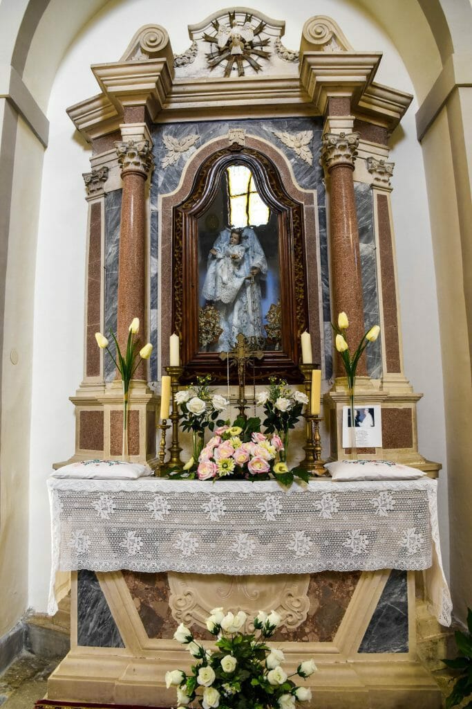 Church in Hum
