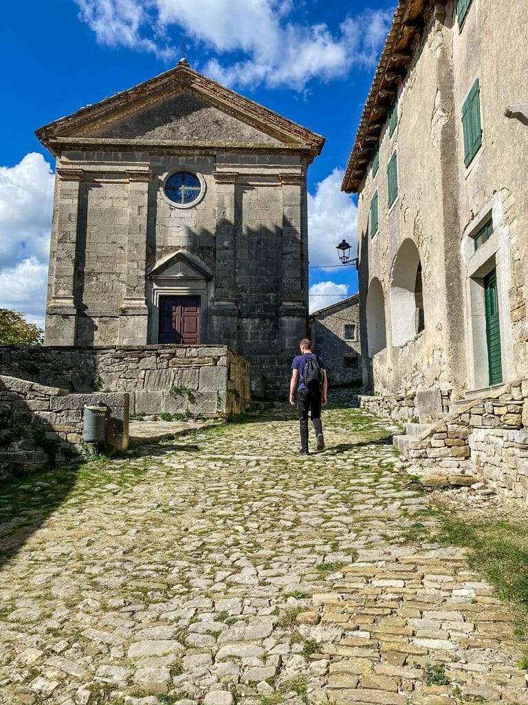 Hum, Croatia