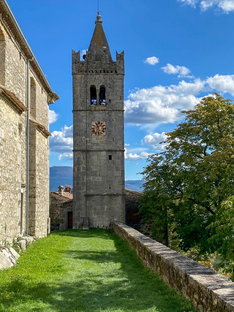 Hum Croatia, Hum, Croatia: The Smallest of Treasures