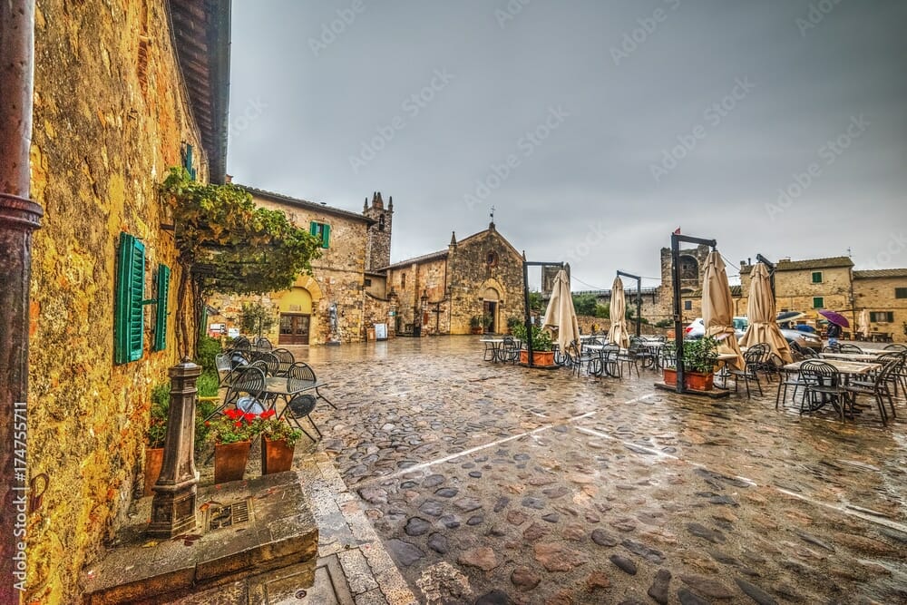 Castello Monteriggioni, Castello Monteriggioni, Tuscany: A Visitor Guide