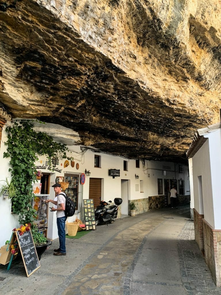 Setenil de las Bodegas, Setenil de las Bodegas: An Andalucia Wonder