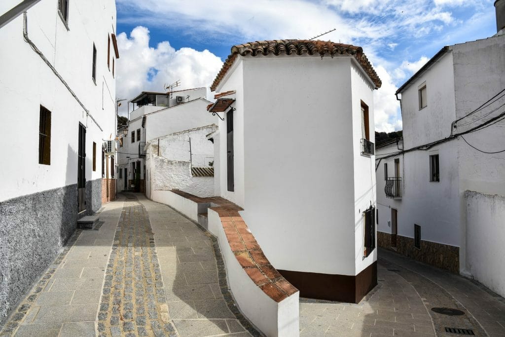 Setenil de las Bodegas, Setenil de las Bodegas: An Andalucia Wonder