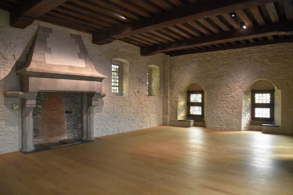 CaSTLE