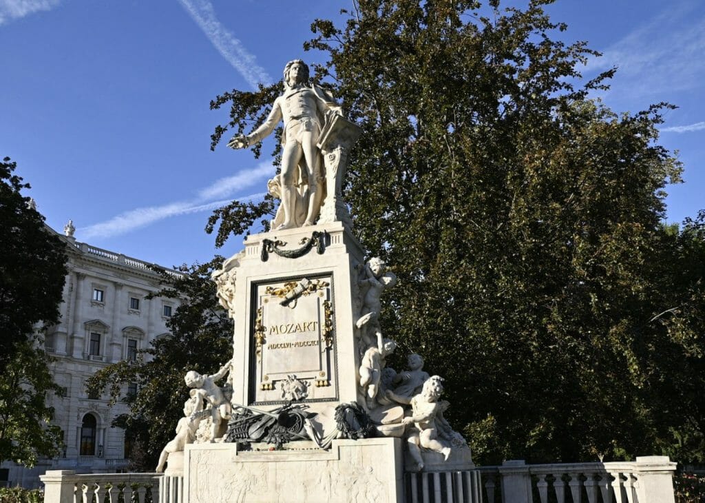 Mozart Statue