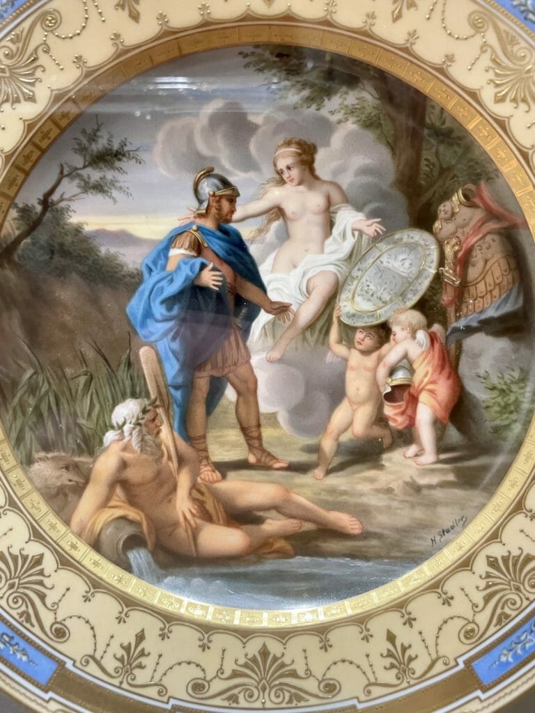 Sisi Museum Plate