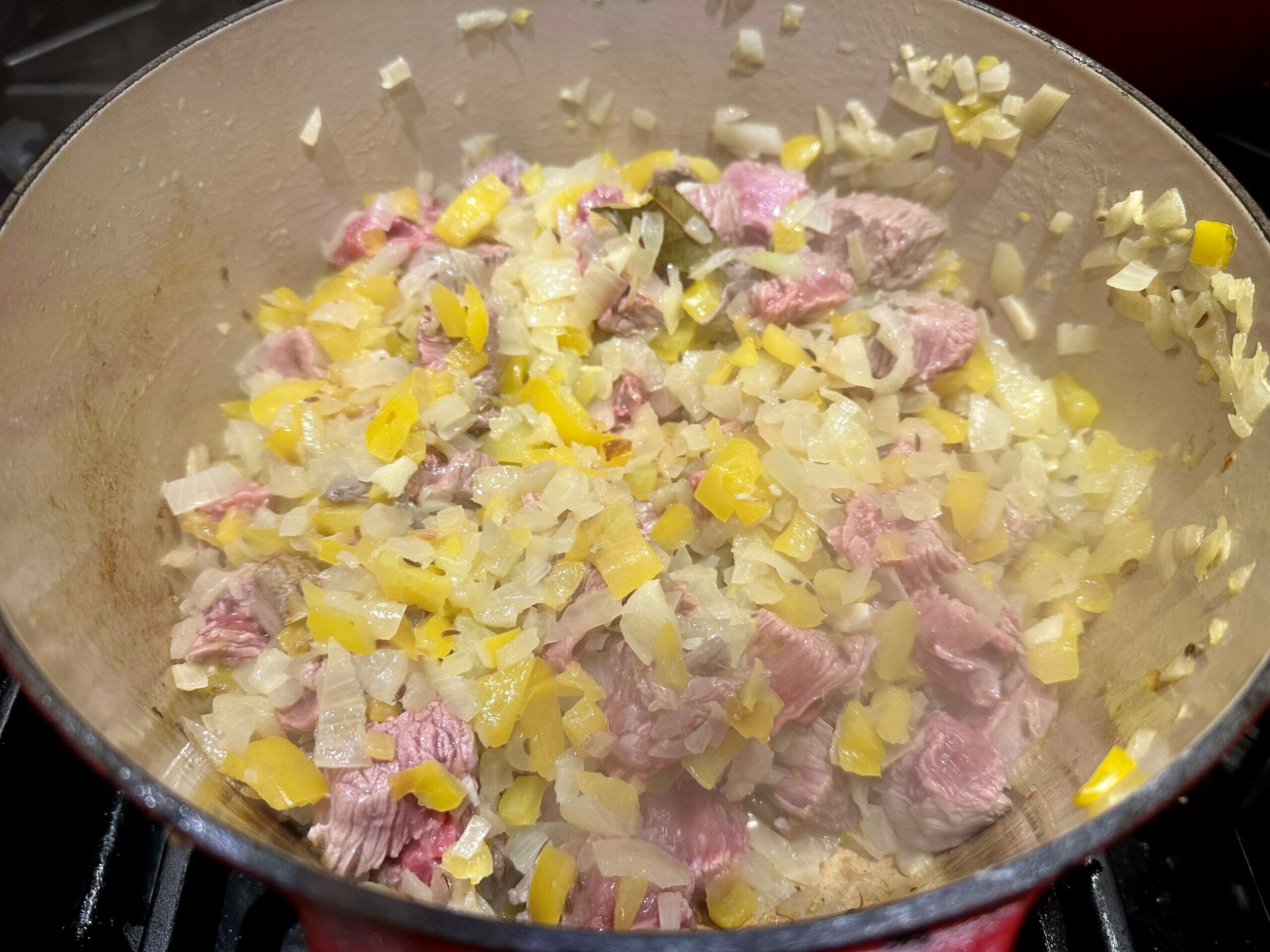 Traditional Hungarian Goulash (Gulyás), Traditional Hungarian Goulash (Gulyás)
