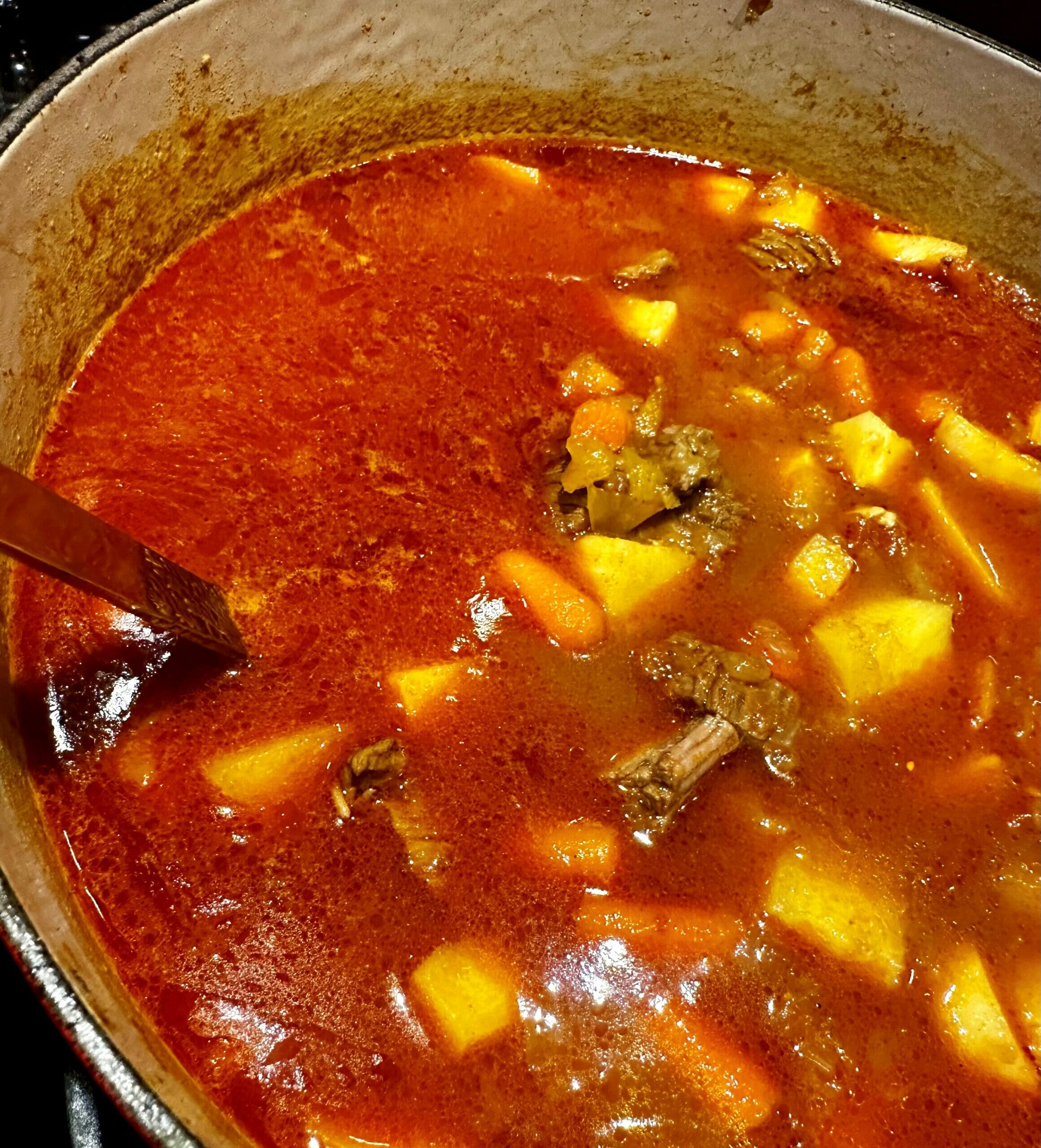 Traditional Hungarian Goulash (Gulyás), Traditional Hungarian Goulash (Gulyás)