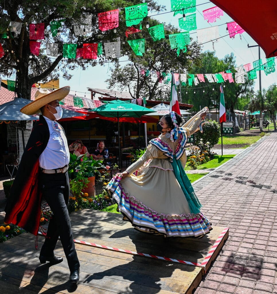 Mexican dancers