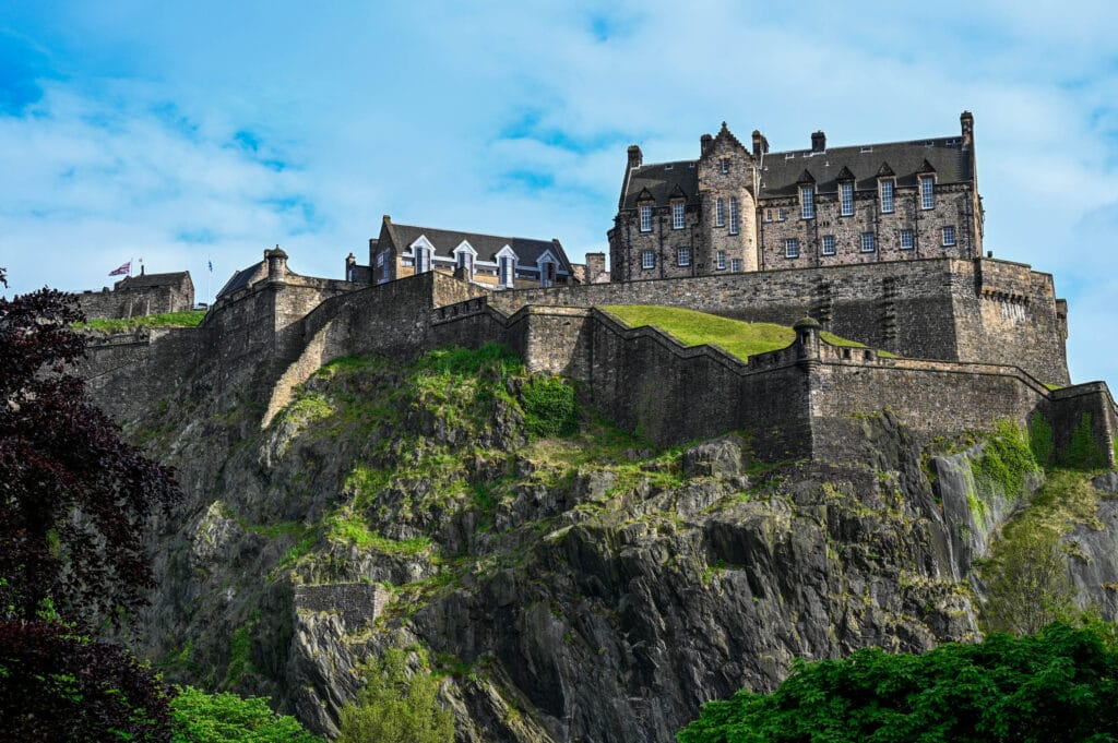 UK, Seasonal Savings: Best Months to Explore UK on a Budget