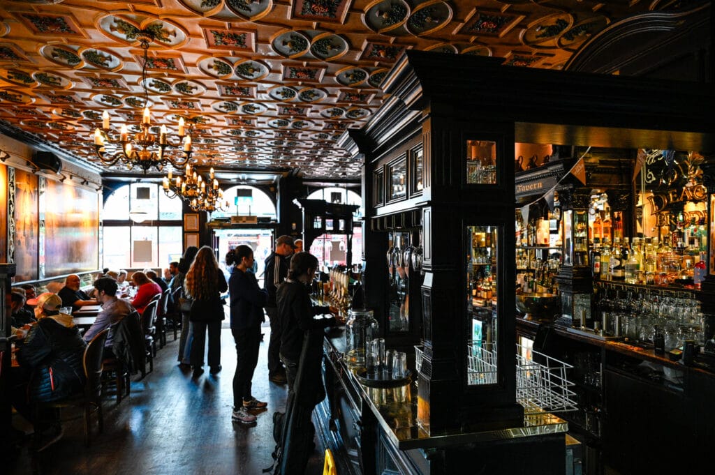 Pub