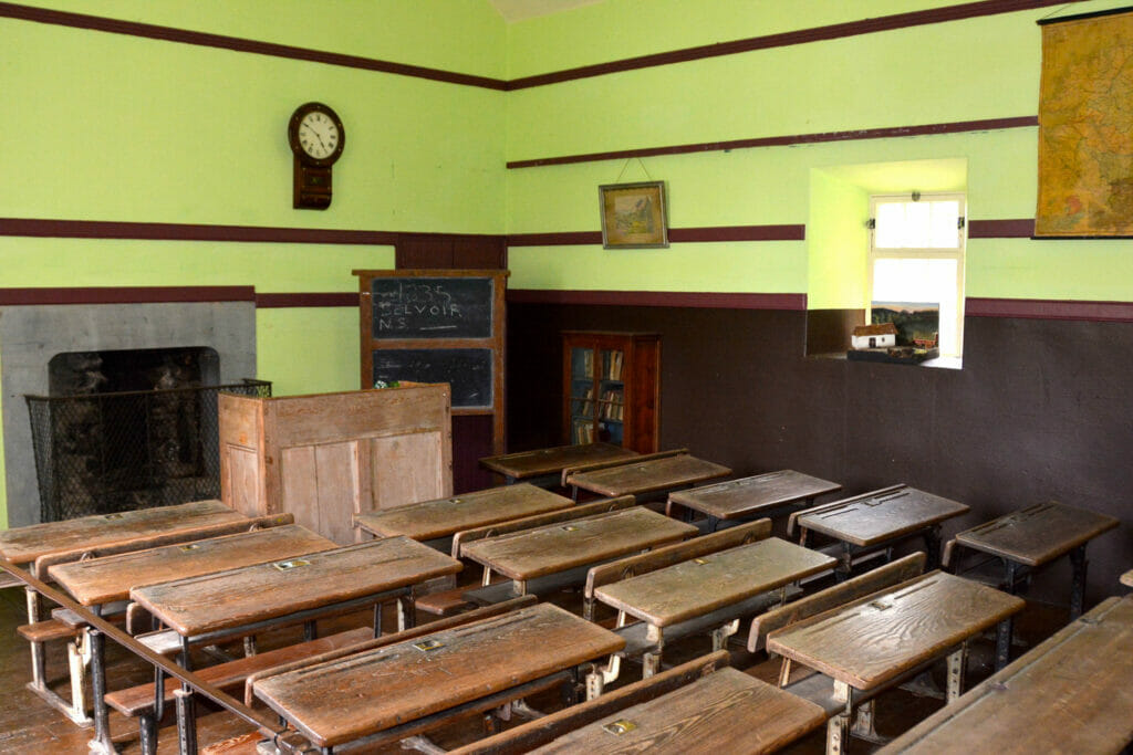 Bunratty Castle, Travel Through History at Bunratty Castle &amp; Folk Park
