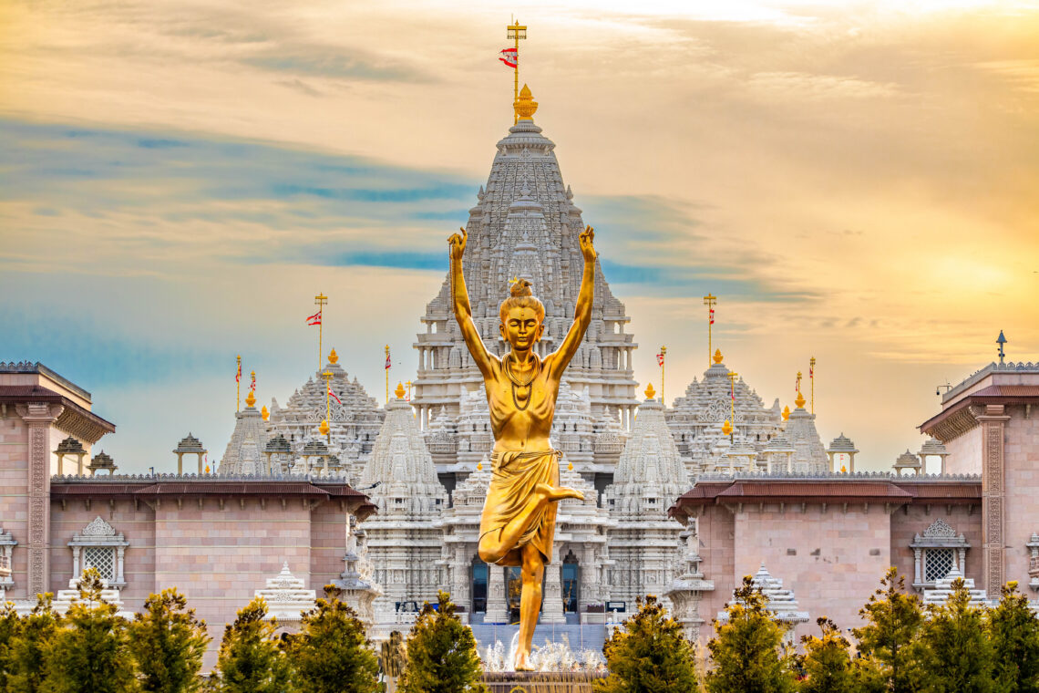 BAPS Swaminarayan Akshardham, Unveiling the Splendor of BAPS Swaminarayan Akshardham – A Hidden Gem in New Jersey