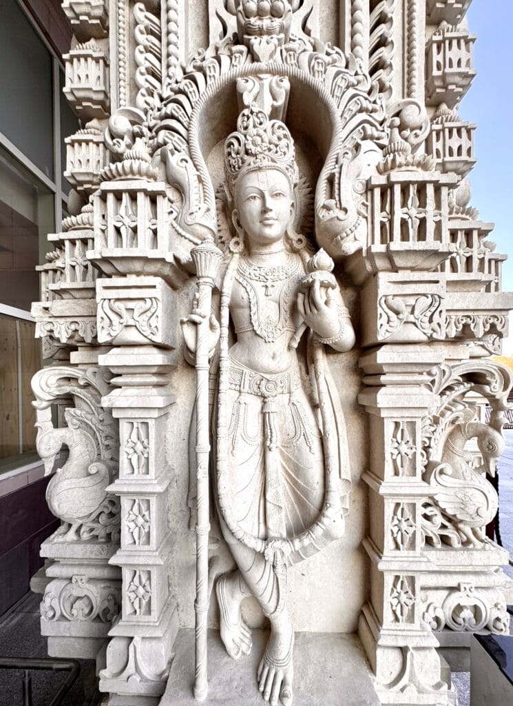 BAPS Swaminarayan Akshardham, Unveiling the Splendor of BAPS Swaminarayan Akshardham – A Hidden Gem in New Jersey