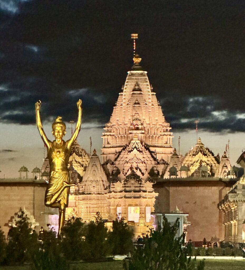 BAPS Swaminarayan Akshardham, Unveiling the Splendor of BAPS Swaminarayan Akshardham – A Hidden Gem in New Jersey