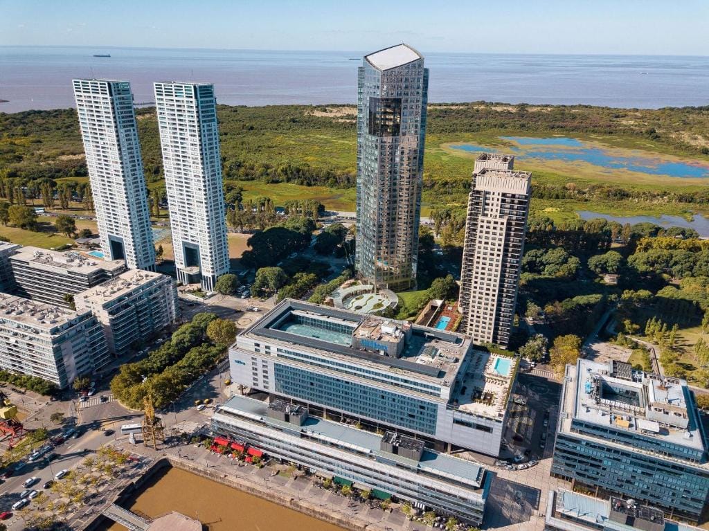 Aerial view of Hilton Buenos Aires