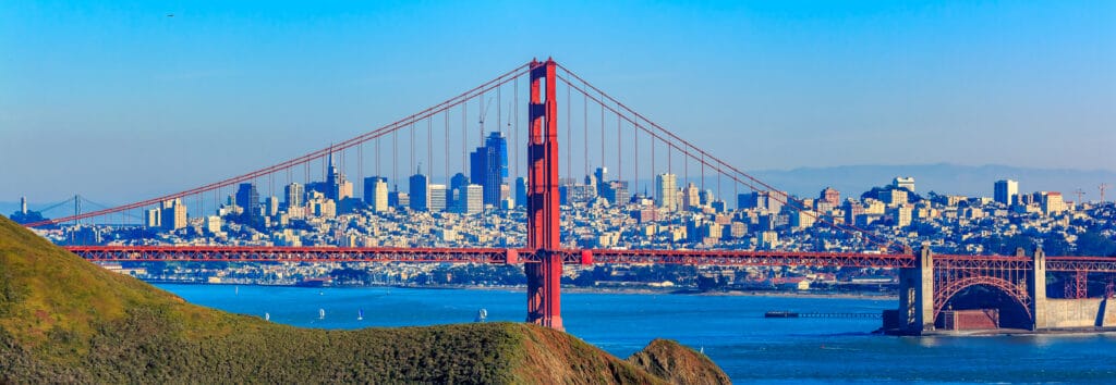 Panorama of the Golden Gate bridge and San Francisco skyline