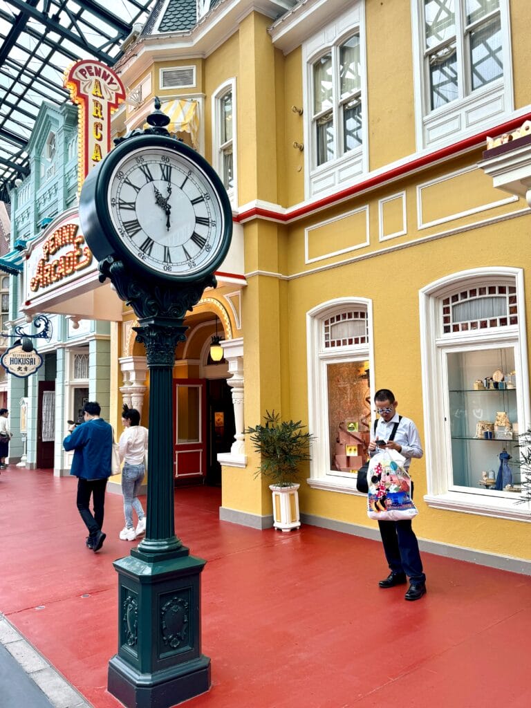 Tokyo Disney MaIn Street Clock