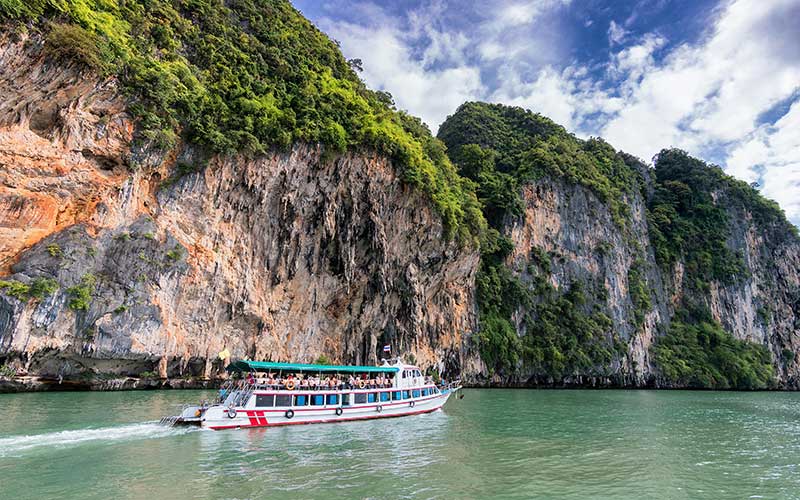 Kid-Friendly Countries For Travel, Top 10 Kid-Friendly Countries for Travel