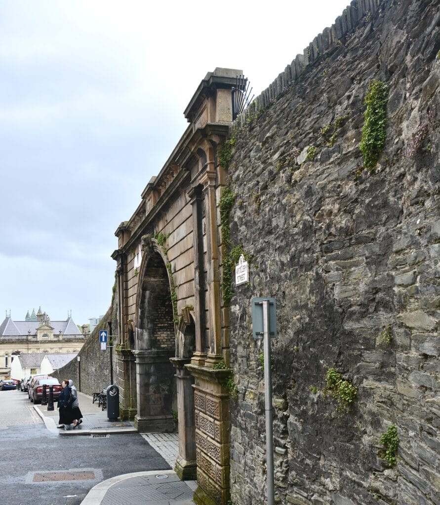 Derry~Londonderry