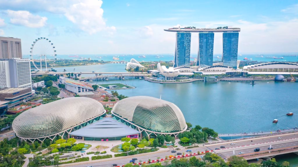 Singapore, Exploring Singapore During a Long Layover with Bounce Luggage Storage