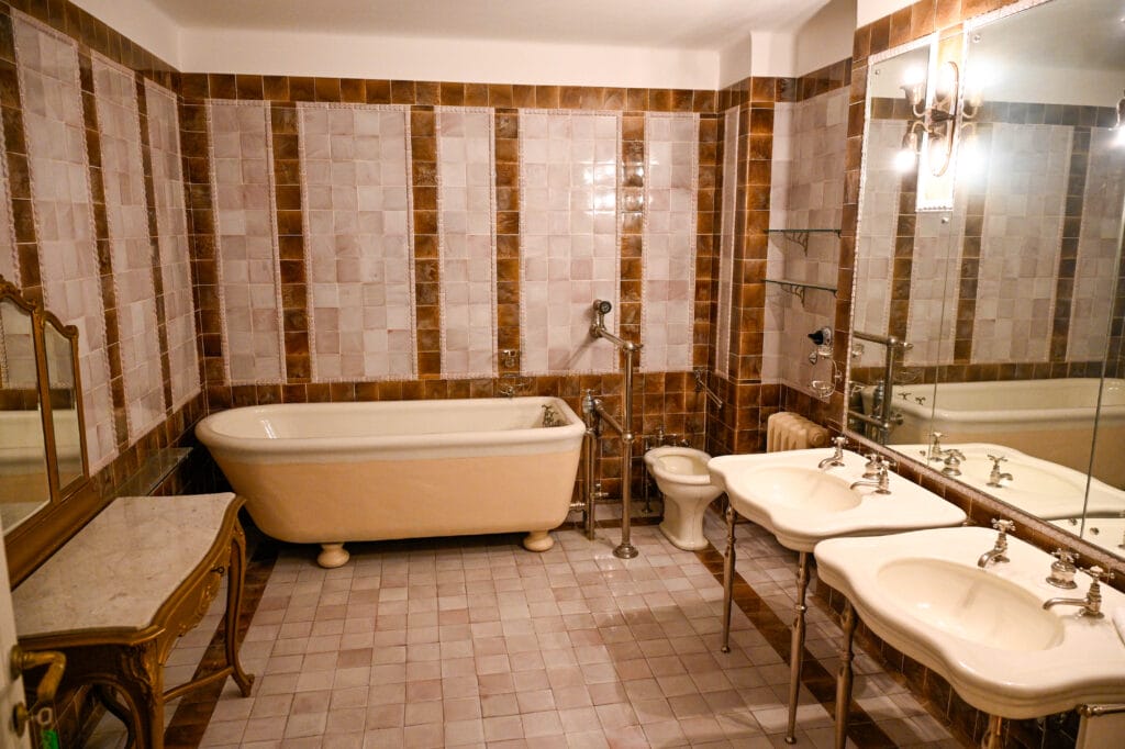 Hotel Bathroom