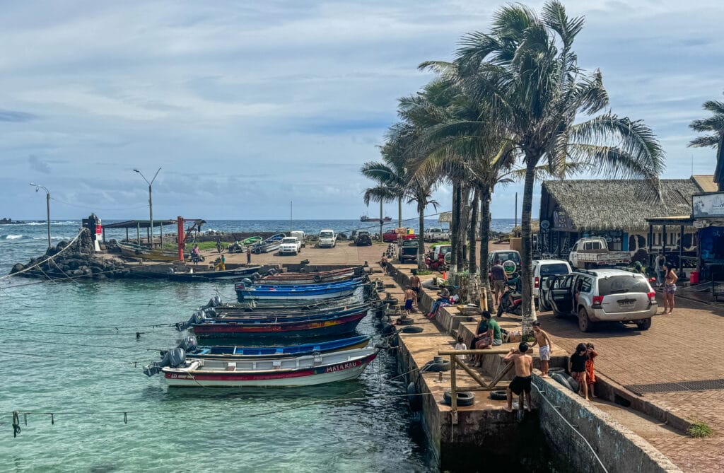 Hanga Roa port