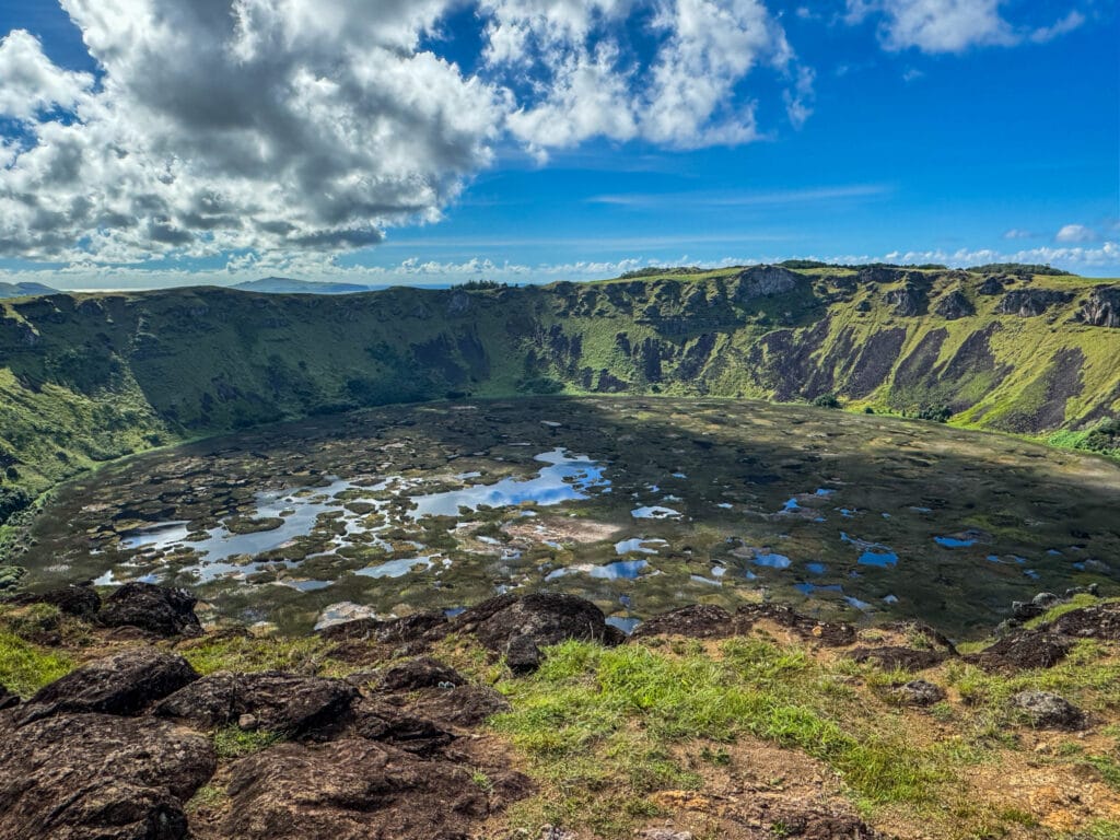Birdman Site wit crater