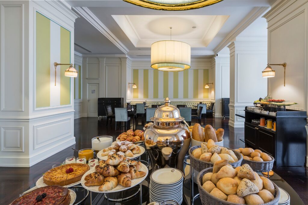 Breakfast buffet