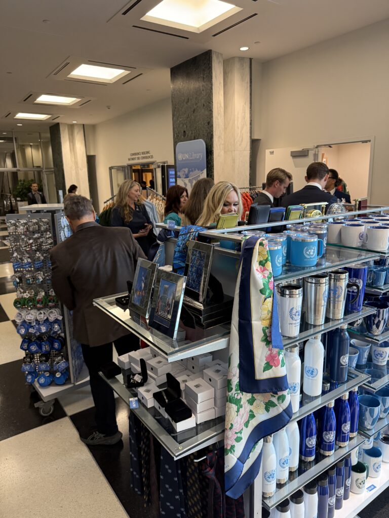 There is even a gift store at the UN