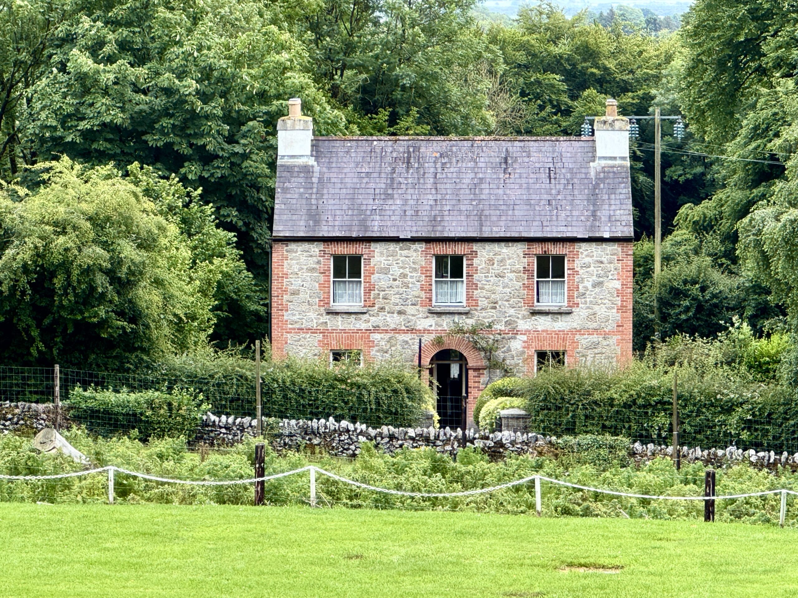 Bunratty Castle, Travel Through History at Bunratty Castle & Folk Park
