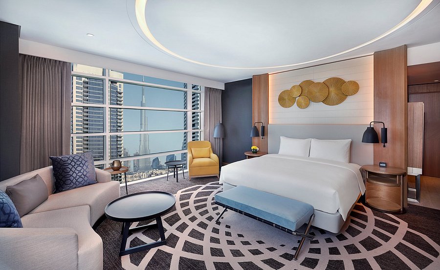king deluxe room with