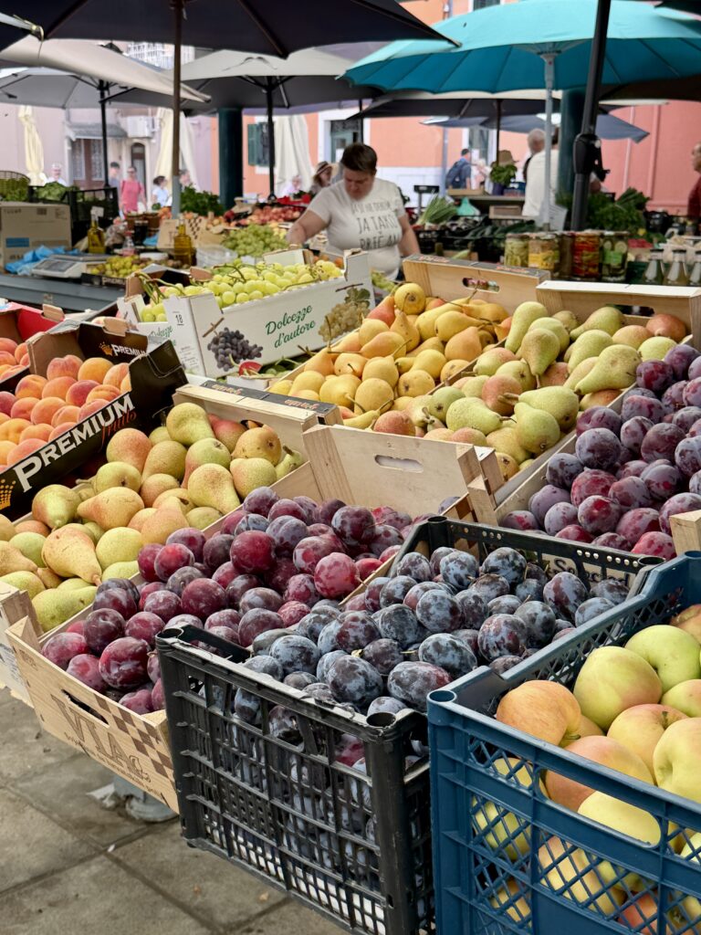 Produce market