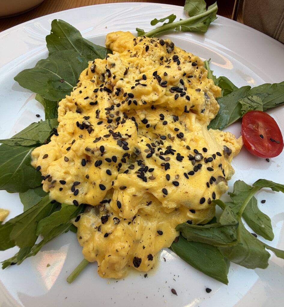 Scrambled eggs with truffles
